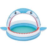 Bestway Barnpool m. Sprinkler - 163 x 127 cm - Sharktastic